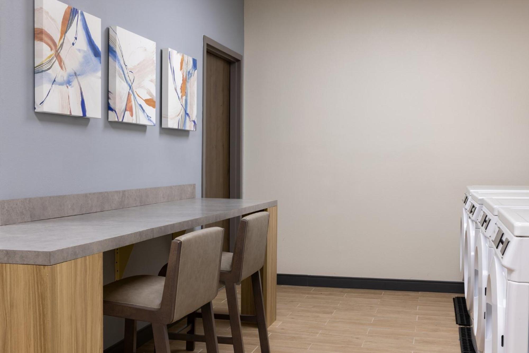 Candlewood Suites Miami - Doral By Ihg Tamiami Εξωτερικό φωτογραφία