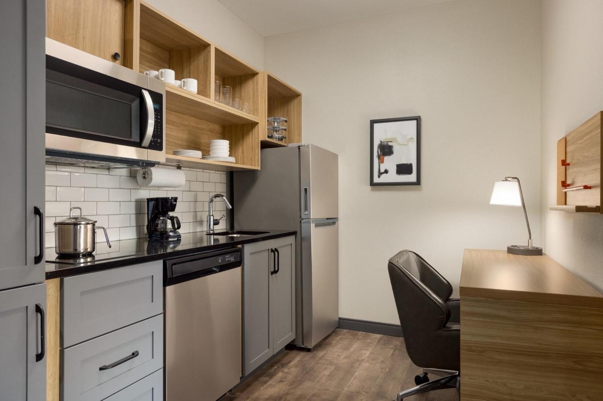 Candlewood Suites Miami - Doral By Ihg Tamiami Εξωτερικό φωτογραφία